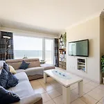Apartamento On Zeedijk With North Sea Views